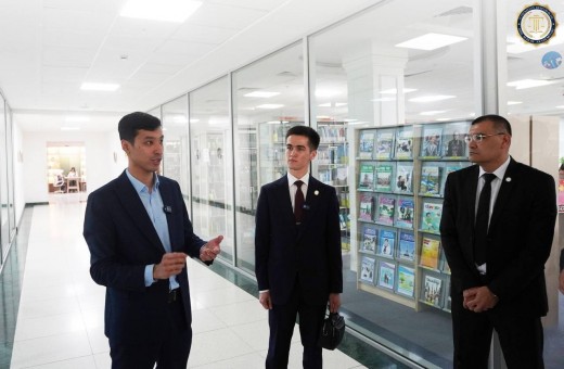 Одил судлов академияси тингловчилари Миллий кутубхонада!