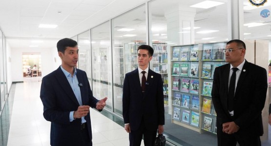 Одил судлов академияси тингловчилари Миллий кутубхонада!